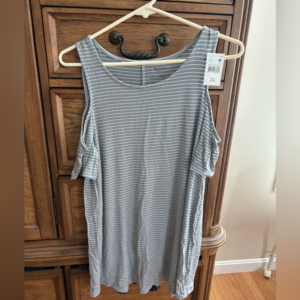 Motherhood Maternity gray & white striped top with cut off shoulders. Size M NWT